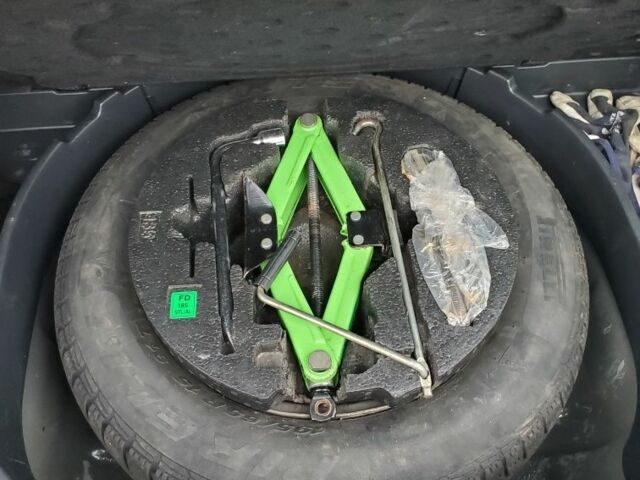 Чорний Хендай i30, об'ємом двигуна 1.6 л та пробігом 365 тис. км за 5000 $, фото 16 на Automoto.ua