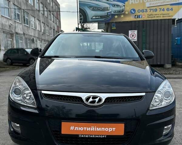 Черный Хендай i30, объемом двигателя 1.6 л и пробегом 191 тыс. км за 7500 $, фото 60 на Automoto.ua