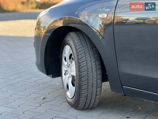 Черный Хендай i30, объемом двигателя 1.4 л и пробегом 167 тыс. км за 6299 $, фото 17 на Automoto.ua