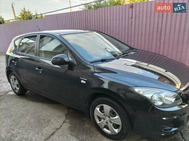 Черный Хендай i30, объемом двигателя 1.4 л и пробегом 156 тыс. км за 6500 $, фото 15 на Automoto.ua