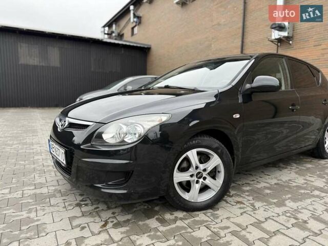 Черный Хендай i30, объемом двигателя 1.4 л и пробегом 180 тыс. км за 4990 $, фото 27 на Automoto.ua