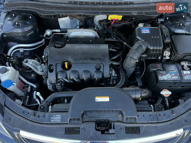 Черный Хендай i30, объемом двигателя 1.4 л и пробегом 167 тыс. км за 6299 $, фото 27 на Automoto.ua