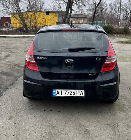 Черный Хендай i30, объемом двигателя 1.6 л и пробегом 255 тыс. км за 6800 $, фото 8 на Automoto.ua