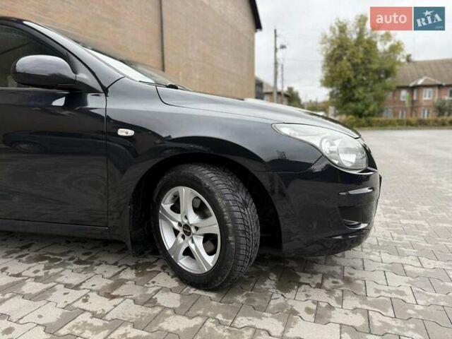 Черный Хендай i30, объемом двигателя 1.4 л и пробегом 180 тыс. км за 4990 $, фото 18 на Automoto.ua
