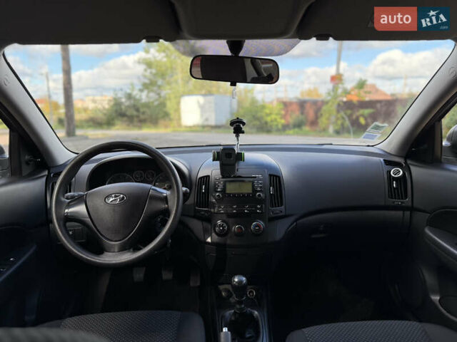 Хендай i30 2009 в Виннице на Automoto.ua Черный Хендай i30, объемом двигателя 1.4 л и пробегом 167 тыс. км за 6100 $, фото 25 на Automoto.ua