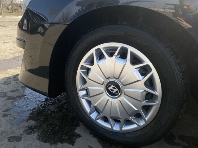 Черный Хендай i30, объемом двигателя 1.4 л и пробегом 210 тыс. км за 6400 $, фото 4 на Automoto.ua