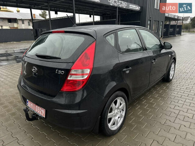 Черный Хендай i30, объемом двигателя 0 л и пробегом 122 тыс. км за 5750 $, фото 5 на Automoto.ua