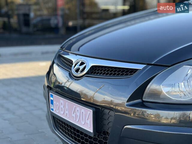Черный Хендай i30, объемом двигателя 1.4 л и пробегом 167 тыс. км за 6299 $, фото 12 на Automoto.ua