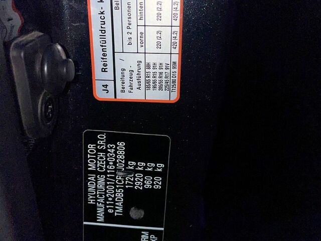Черный Хендай i30, объемом двигателя 1.4 л и пробегом 142 тыс. км за 6950 $, фото 13 на Automoto.ua