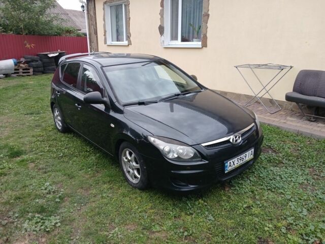 Черный Хендай i30, объемом двигателя 1.4 л и пробегом 139 тыс. км за 6200 $, фото 1 на Automoto.ua