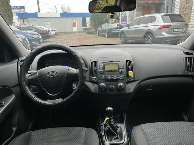 Черный Хендай i30, объемом двигателя 1.4 л и пробегом 240 тыс. км за 6000 $, фото 18 на Automoto.ua