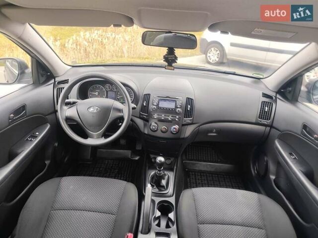 Хендай i30 2009 в Ковель на Automoto.ua Черный Хендай i30, объемом двигателя 1.4 л и пробегом 159 тыс. км за 5800 $, фото 18 на Automoto.ua