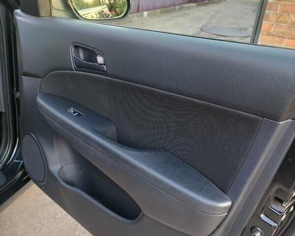 Черный Хендай i30, объемом двигателя 1.4 л и пробегом 156 тыс. км за 6500 $, фото 20 на Automoto.ua