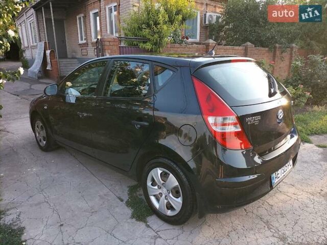 Черный Хендай i30, объемом двигателя 1.4 л и пробегом 156 тыс. км за 6500 $, фото 27 на Automoto.ua