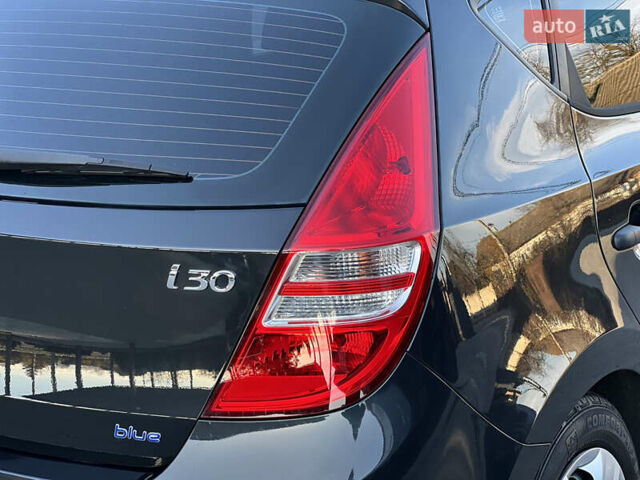 Черный Хендай i30, объемом двигателя 1.4 л и пробегом 167 тыс. км за 6299 $, фото 23 на Automoto.ua