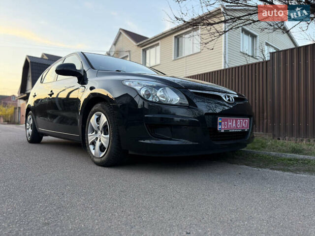 Черный Хендай i30, объемом двигателя 1.4 л и пробегом 194 тыс. км за 6350 $, фото 21 на Automoto.ua