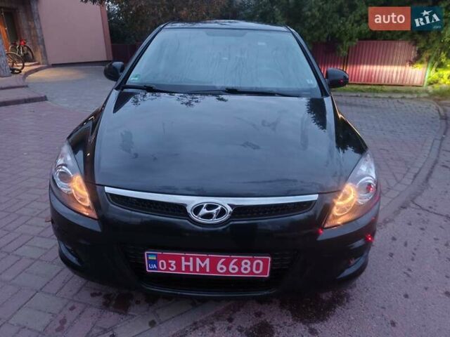 Чорний Хендай i30, об'ємом двигуна 1.4 л та пробігом 158 тис. км за 5750 $, фото 16 на Automoto.ua