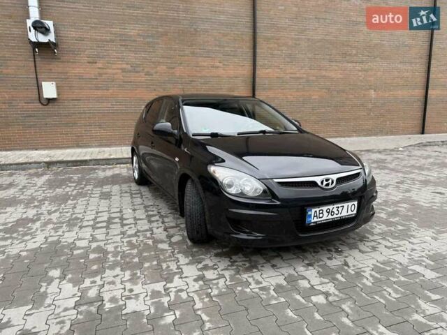 Черный Хендай i30, объемом двигателя 1.4 л и пробегом 180 тыс. км за 4990 $, фото 16 на Automoto.ua