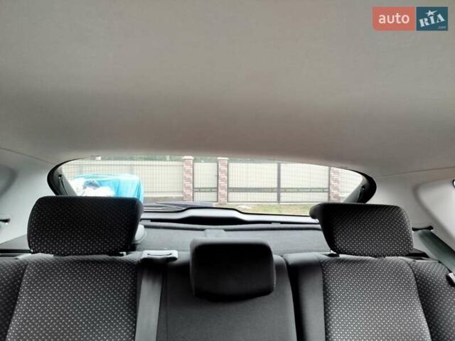 Черный Хендай i30, объемом двигателя 1.4 л и пробегом 215 тыс. км за 5000 $, фото 22 на Automoto.ua