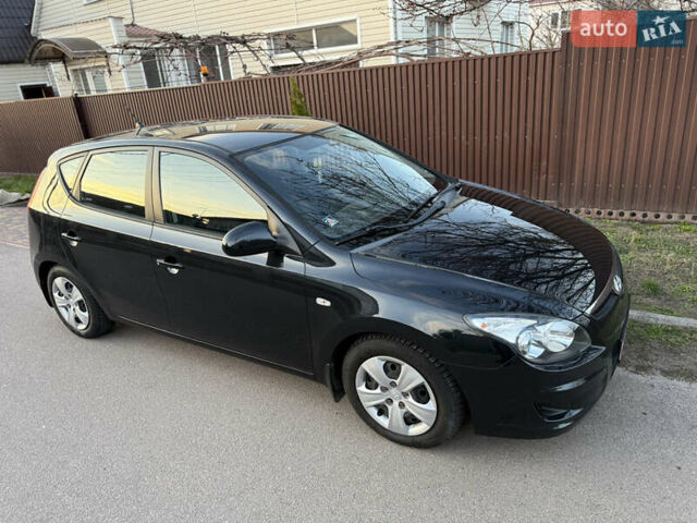 Черный Хендай i30, объемом двигателя 1.4 л и пробегом 194 тыс. км за 6350 $, фото 13 на Automoto.ua