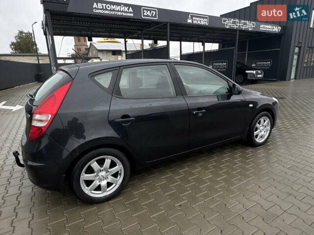 Черный Хендай i30, объемом двигателя 0 л и пробегом 122 тыс. км за 5750 $, фото 6 на Automoto.ua