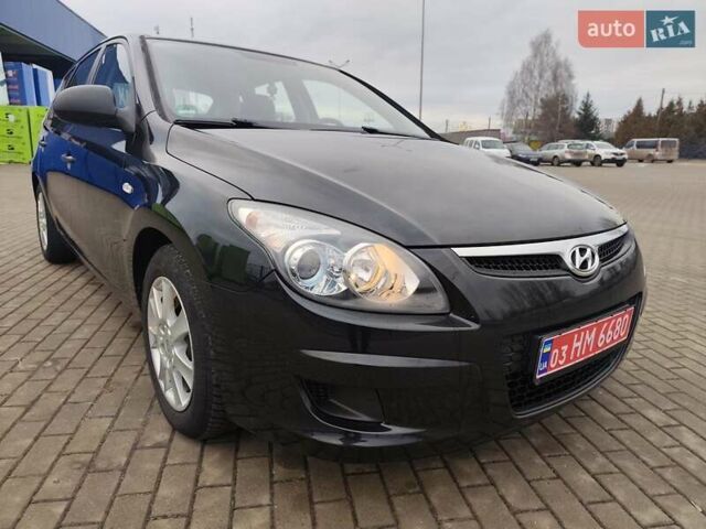 Чорний Хендай i30, об'ємом двигуна 1.4 л та пробігом 161 тис. км за 5700 $, фото 10 на Automoto.ua