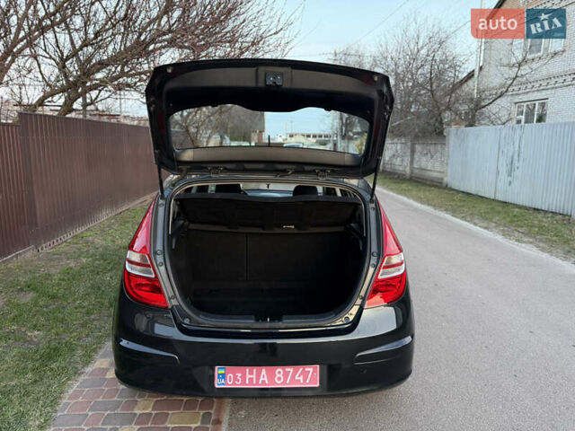 Черный Хендай i30, объемом двигателя 1.4 л и пробегом 194 тыс. км за 6350 $, фото 41 на Automoto.ua