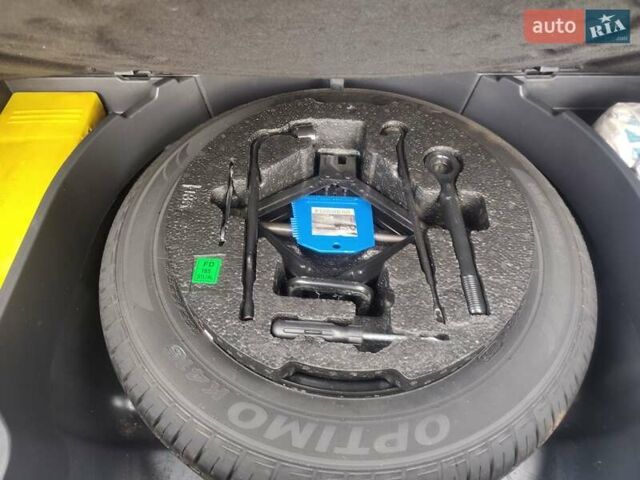 Черный Хендай i30, объемом двигателя 1.4 л и пробегом 160 тыс. км за 5999 $, фото 14 на Automoto.ua