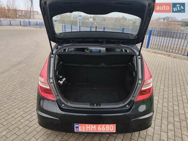 Чорний Хендай i30, об'ємом двигуна 1.4 л та пробігом 161 тис. км за 5700 $, фото 8 на Automoto.ua