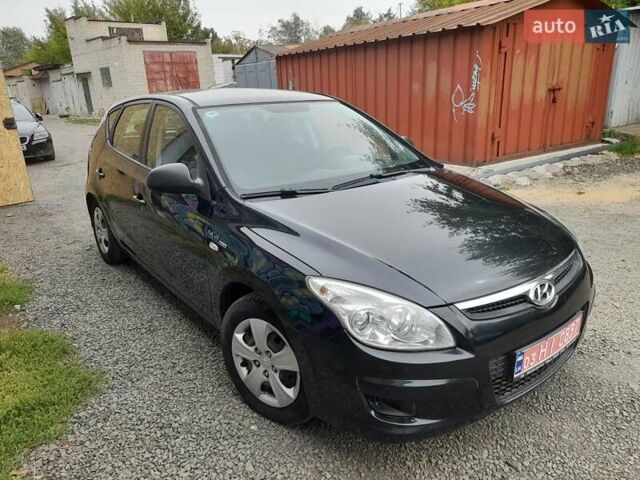 Чорний Хендай i30, об'ємом двигуна 1.4 л та пробігом 193 тис. км за 4850 $, фото 7 на Automoto.ua