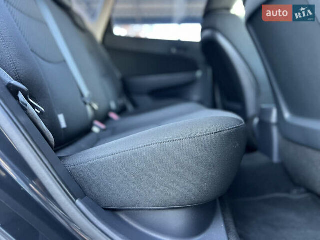 Черный Хендай i30, объемом двигателя 1.4 л и пробегом 167 тыс. км за 6299 $, фото 34 на Automoto.ua