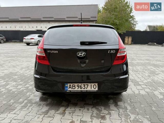 Черный Хендай i30, объемом двигателя 1.4 л и пробегом 180 тыс. км за 4990 $, фото 9 на Automoto.ua