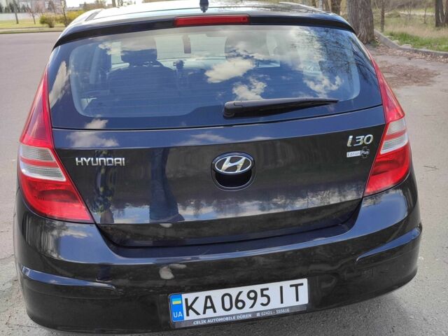 Чорний Хендай i30, об'ємом двигуна 0.14 л та пробігом 237 тис. км за 5850 $, фото 8 на Automoto.ua