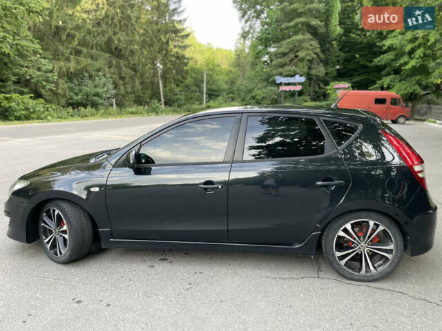 Черный Хендай i30, объемом двигателя 1.58 л и пробегом 285 тыс. км за 6300 $, фото 7 на Automoto.ua