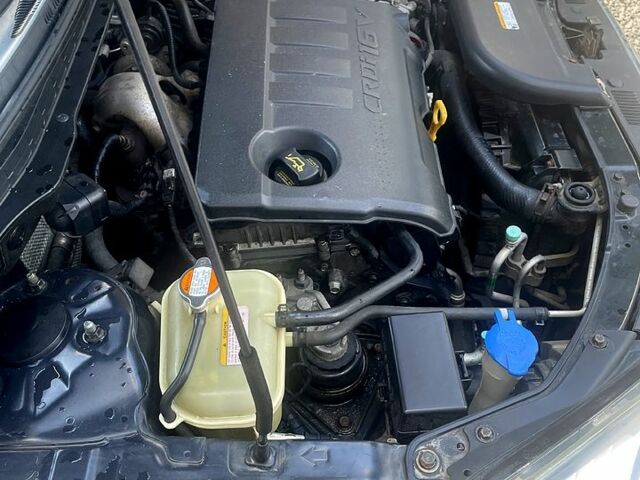 Чорний Хендай i30, об'ємом двигуна 1.6 л та пробігом 285 тис. км за 6400 $, фото 7 на Automoto.ua