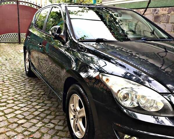 Черный Хендай i30, объемом двигателя 1.6 л и пробегом 8 тыс. км за 8499 $, фото 13 на Automoto.ua