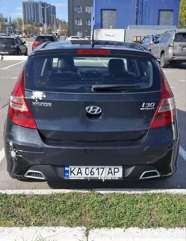 Чорний Хендай i30, об'ємом двигуна 1.58 л та пробігом 239 тис. км за 5000 $, фото 1 на Automoto.ua