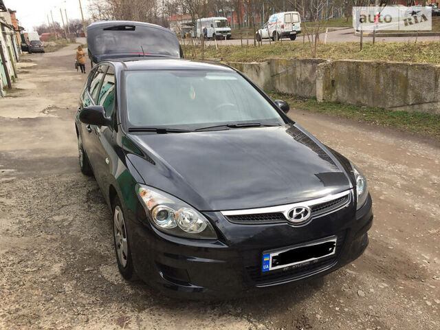 Чорний Хендай i30, об'ємом двигуна 1.6 л та пробігом 195 тис. км за 6500 $, фото 30 на Automoto.ua