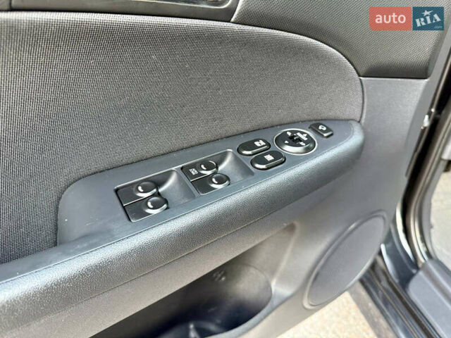 Черный Хендай i30, объемом двигателя 1.6 л и пробегом 198 тыс. км за 6600 $, фото 13 на Automoto.ua