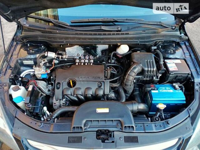 Чорний Хендай i30, об'ємом двигуна 1.4 л та пробігом 288 тис. км за 6800 $, фото 19 на Automoto.ua