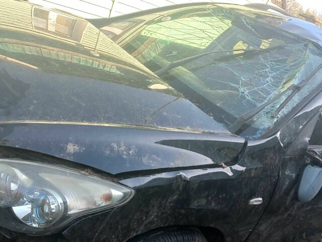 Чорний Хендай i30, об'ємом двигуна 1.6 л та пробігом 250 тис. км за 2500 $, фото 1 на Automoto.ua