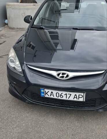 Чорний Хендай i30, об'ємом двигуна 1.58 л та пробігом 239 тис. км за 5000 $, фото 8 на Automoto.ua