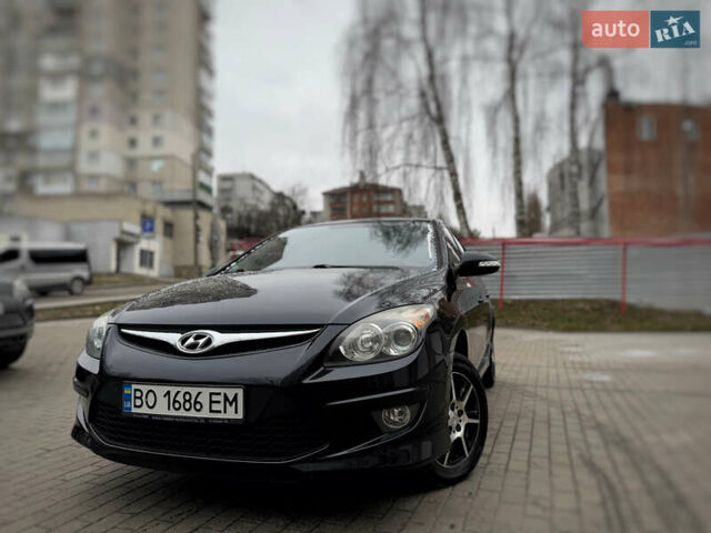 Черный Хендай i30, объемом двигателя 1.58 л и пробегом 215 тыс. км за 7500 $, фото 33 на Automoto.ua