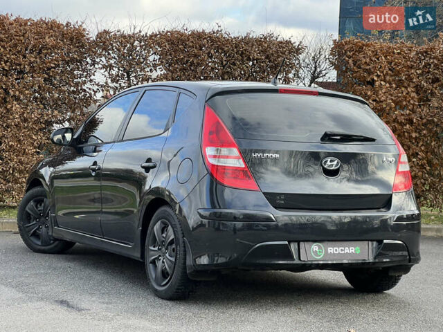 Черный Хендай i30, объемом двигателя 1.6 л и пробегом 180 тыс. км за 6700 $, фото 18 на Automoto.ua