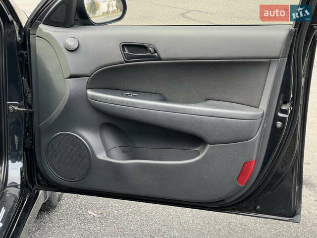 Черный Хендай i30, объемом двигателя 1.6 л и пробегом 180 тыс. км за 6700 $, фото 51 на Automoto.ua