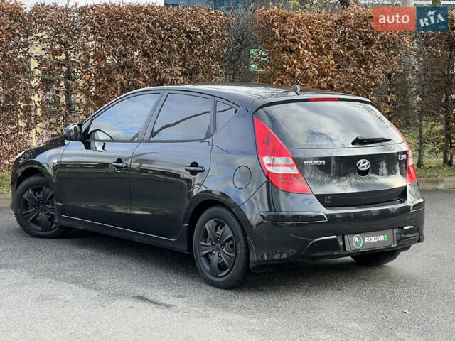 Черный Хендай i30, объемом двигателя 1.6 л и пробегом 180 тыс. км за 6700 $, фото 19 на Automoto.ua