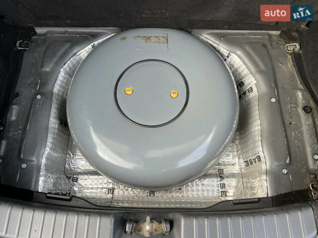 Черный Хендай i30, объемом двигателя 1.6 л и пробегом 180 тыс. км за 6700 $, фото 47 на Automoto.ua