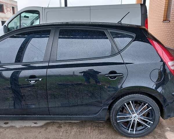 Чорний Хендай i30, об'ємом двигуна 0 л та пробігом 240 тис. км за 6800 $, фото 20 на Automoto.ua