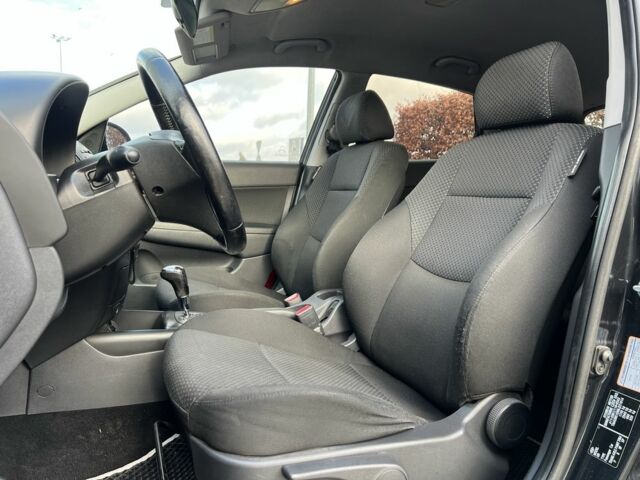 Черный Хендай i30, объемом двигателя 1.6 л и пробегом 160 тыс. км за 6500 $, фото 11 на Automoto.ua