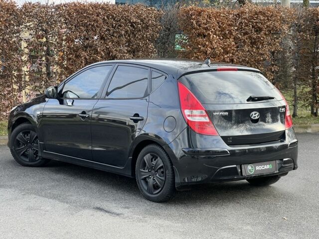 Черный Хендай i30, объемом двигателя 1.6 л и пробегом 160 тыс. км за 6500 $, фото 3 на Automoto.ua